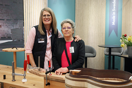 Maria Häggbom Potter and Frauke Finnern-Bräuchle at a Sjöbergs workbench on a trade fair stand
